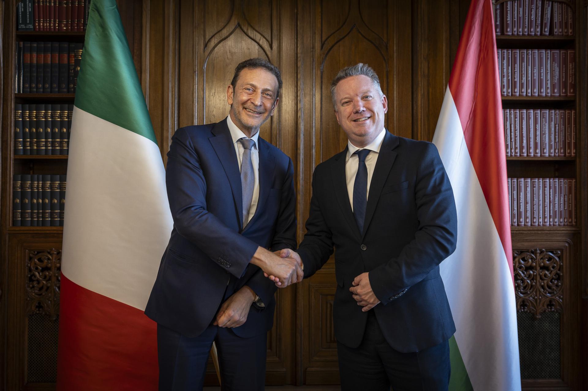 ministro interno 22
